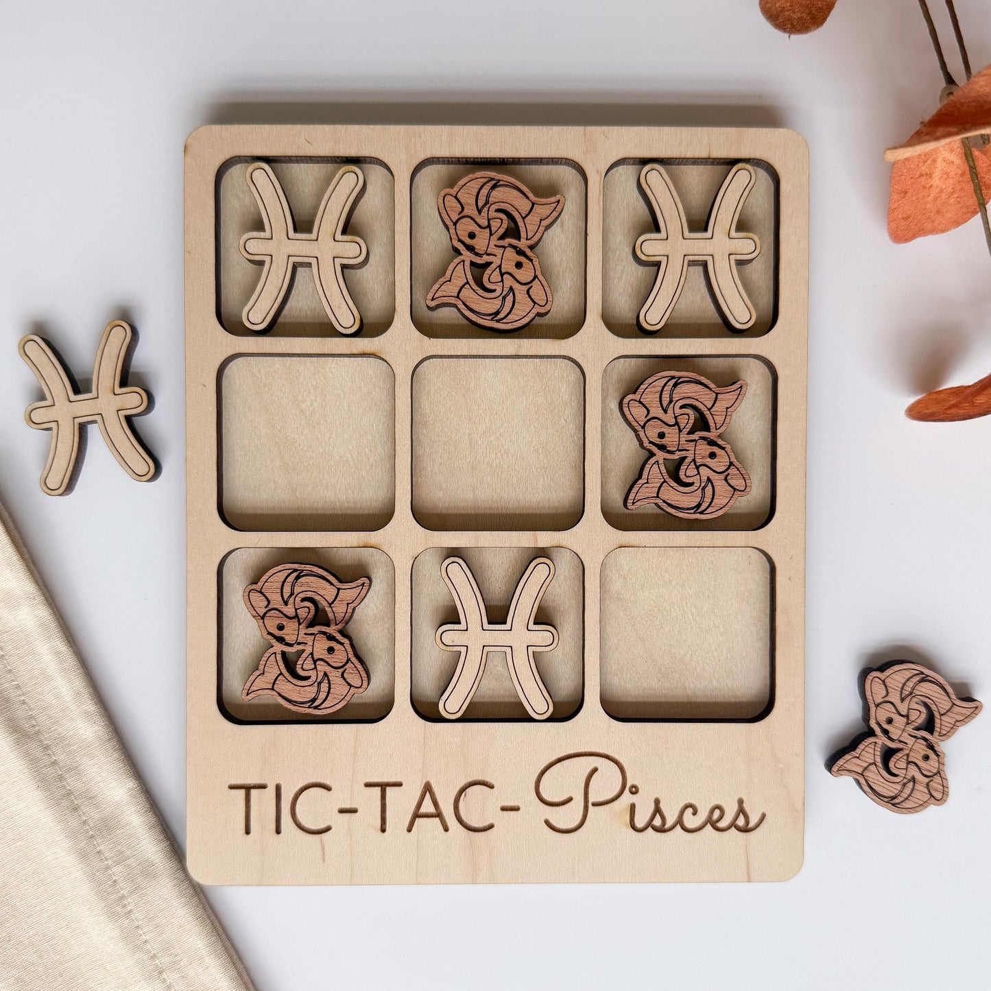 Pisces Zodiac Tic Tac Toe Game